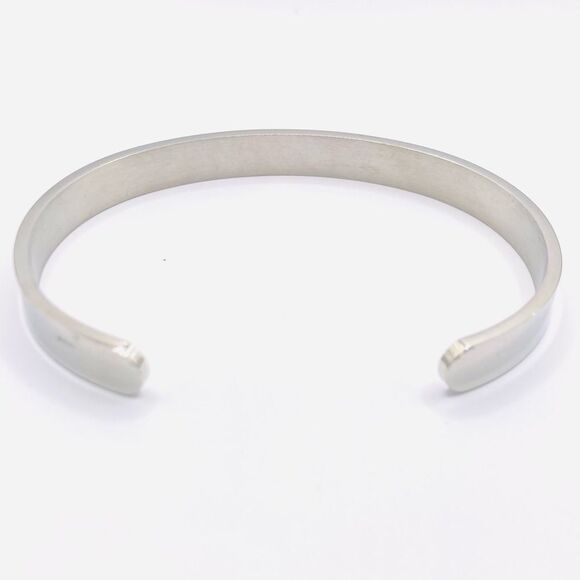 Minimalist world’s best mom cuff bracelet - Picture 2 of 4